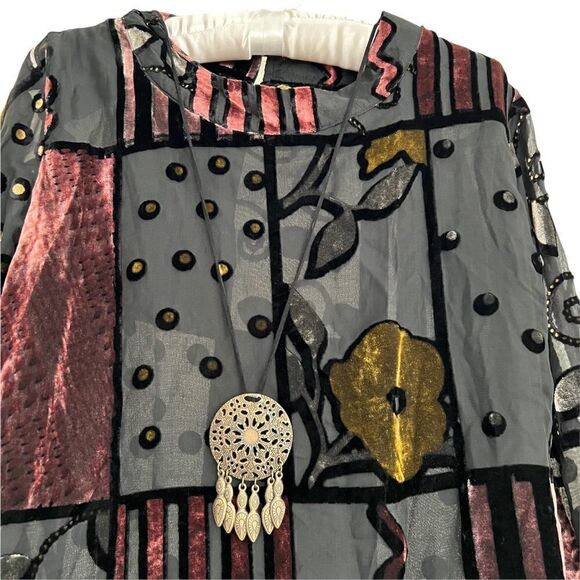 Vintage Kaktus Burn Out Velvet Patchwork Design Blouse with Attached Pendant - Picture 2 of 7